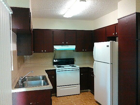 1st image of 2523 Siesta Ct APT 3