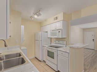 5995 N 78th St APT 1037, Scottsdale, AZ 85250