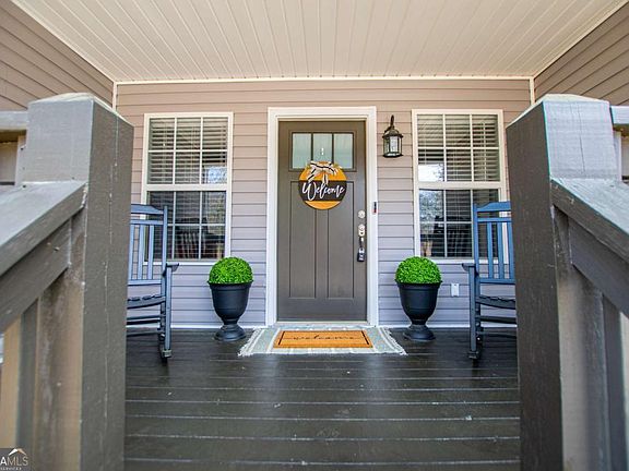 4th image of 212 Hillcrest Rd