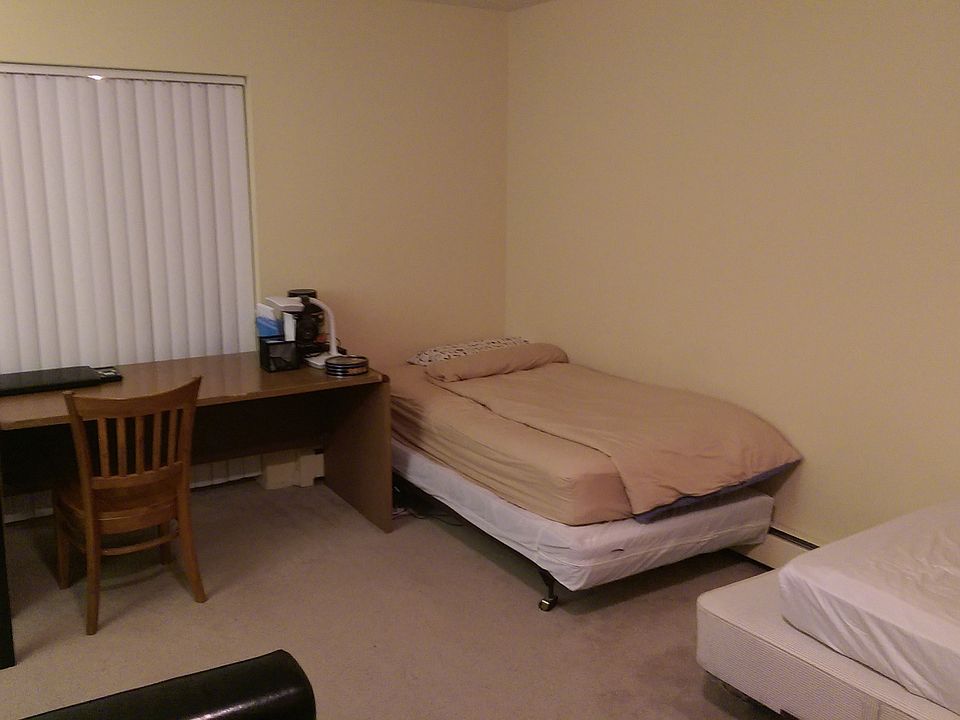 1st image of 608 Monroe St APT 17