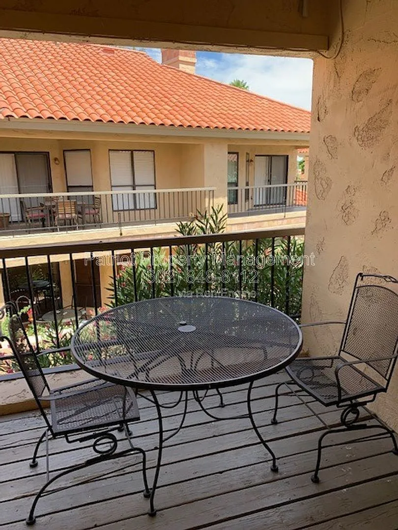 1 bed, 1.0 bath, 698 sqft, $2,000 — Photo 4