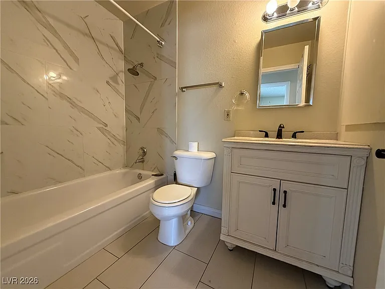 4734 Roberta St #4 — Photo 17
