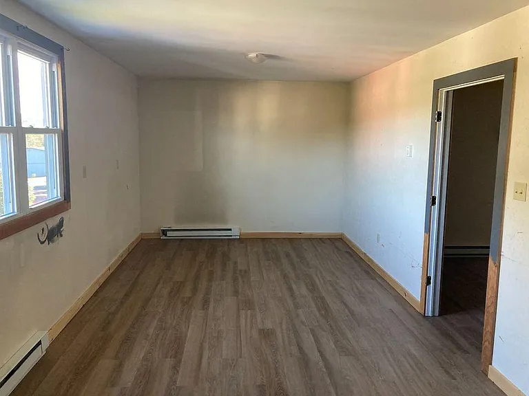 418 Main St #1 — Photo 5