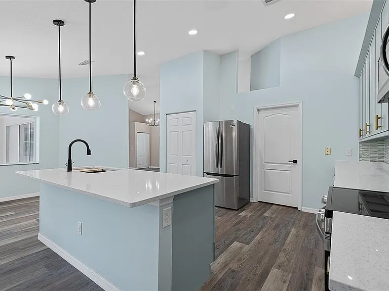 14 Colechester Ln — Photo 18