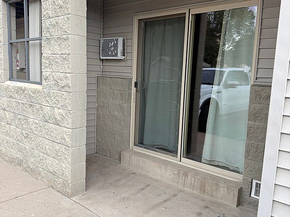 2nd image of 8099 Chase Dr #4
