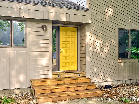 4th image of 15121 Westray St