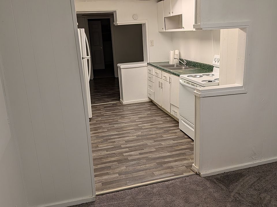 2nd image of 2620 Park Ave