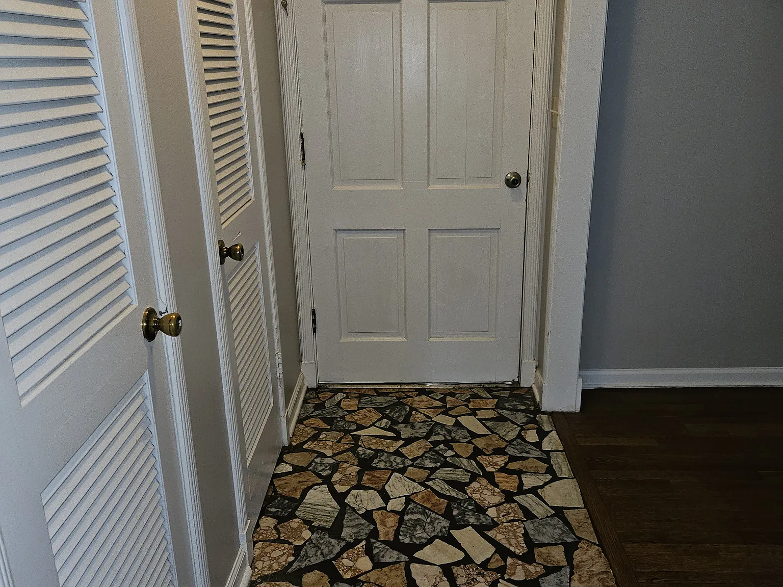 3 bed, 1.5 bath, 1319 sqft, $1,350 — Photo 3