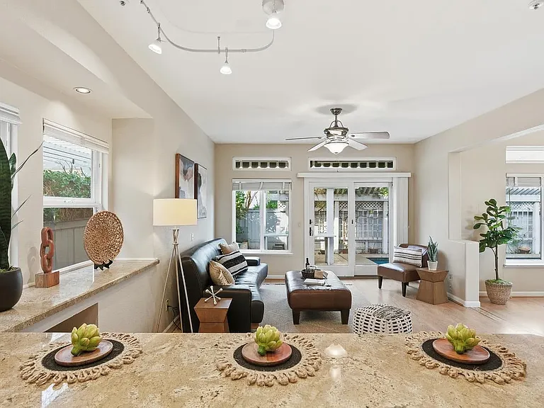 45 Cove Ct — Photo 5