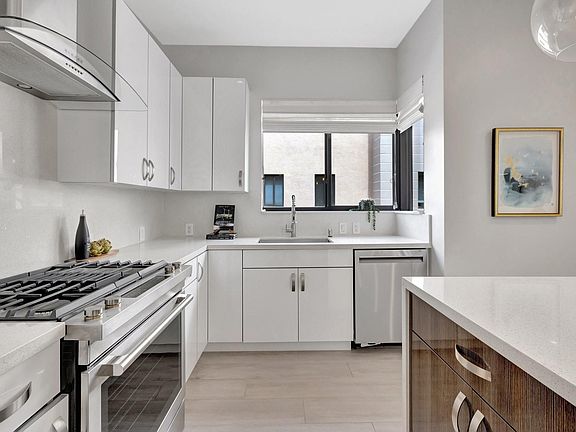 3rd image of 835 NE 17th Terrace #7