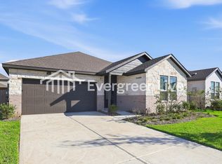 1931 Starlight St, Angleton, TX 77515