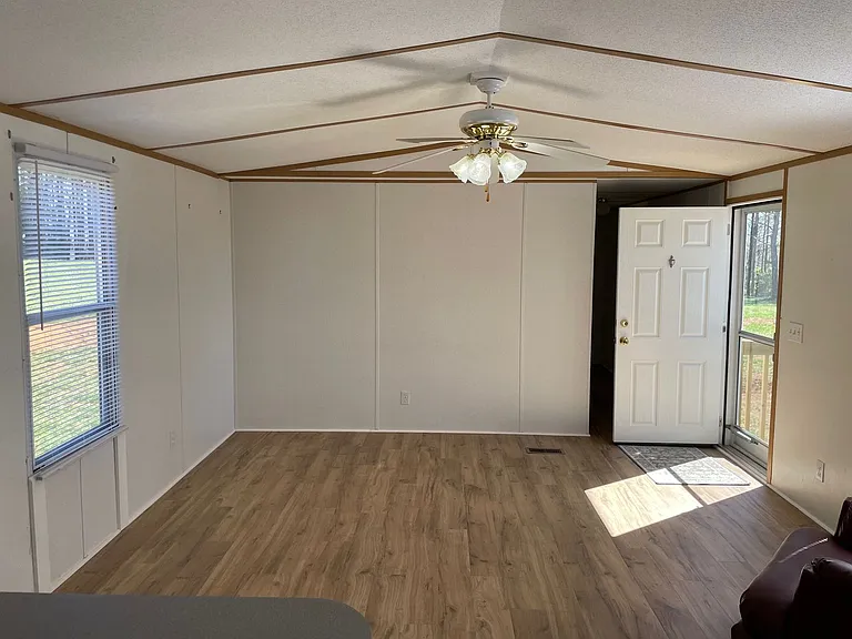 7334 Gravel Hill Rd — Photo 3