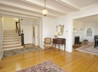 119 Lynn Shore Dr, Lynn, MA 01902