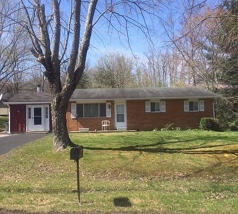 2nd image of 306 Maple Ln