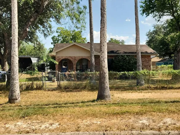 819 E De Soto Ave, Alamo, TX 78516