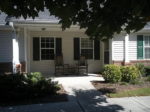 Foster Place Senior Living — Photo 17