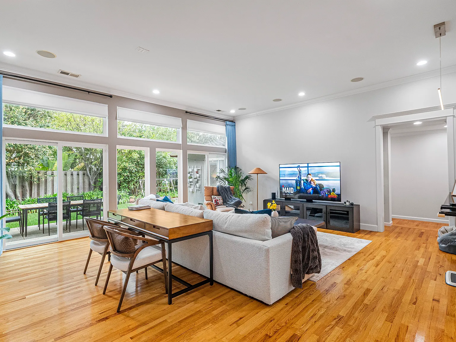 420 Hale St — Photo 4