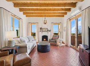 2 Descanso Rd, Santa Fe, NM 87508