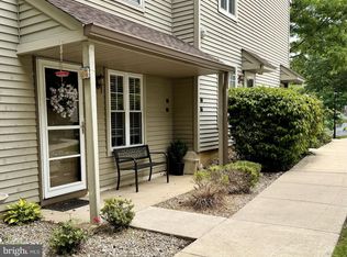 303 Harwood Ct, Mount Laurel, NJ 08054