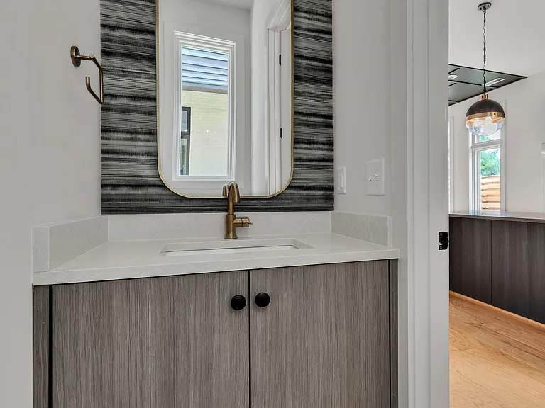 1721 6th Ave N #3 — Photo 11
