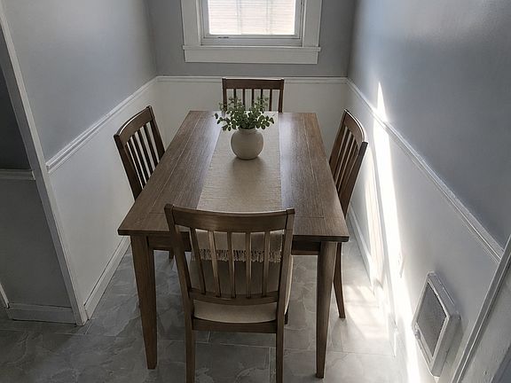 4th image of 190 17th Ave APT 3