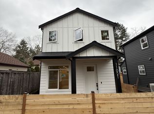 11021 35th Ave NE, Seattle, WA 98125