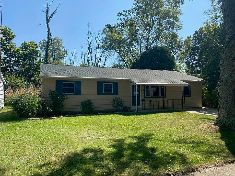 1st image of 3112 S Chippewa Ln