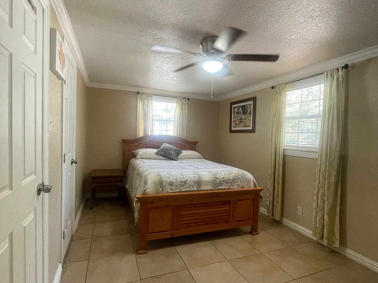 3 bed, 1200 sqft, $2,268 — Photo 4
