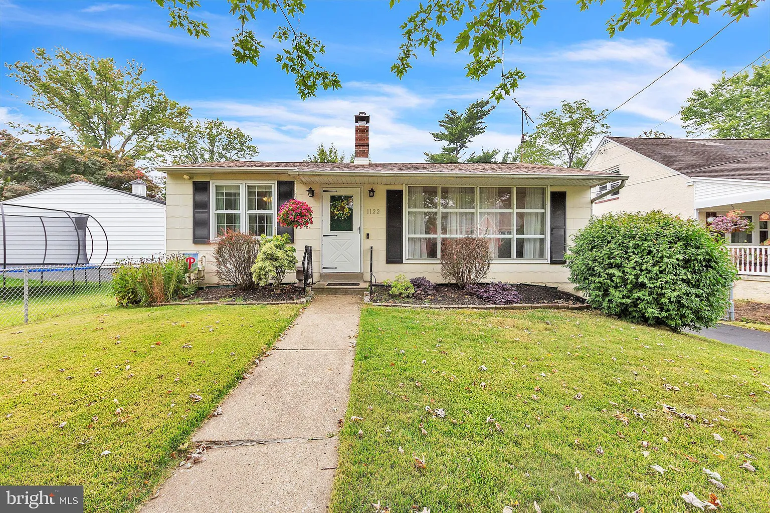 1122 Elwood Ave photo 1