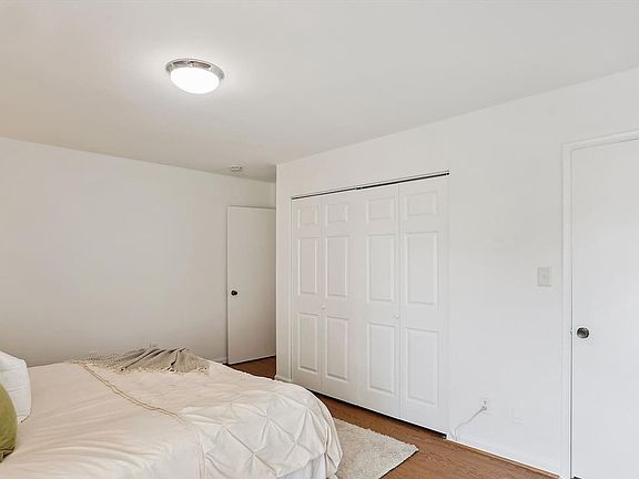 4th image of 10 Monroe St APT 302