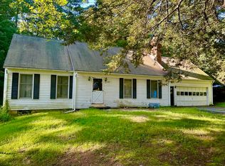 228 Aubinwood Rd, Amherst, MA 01002