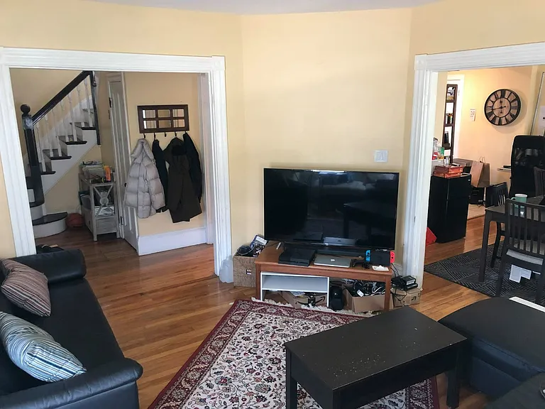 39 Saunders St — Photo 8