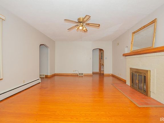 5th image of 3102 Washington Ave