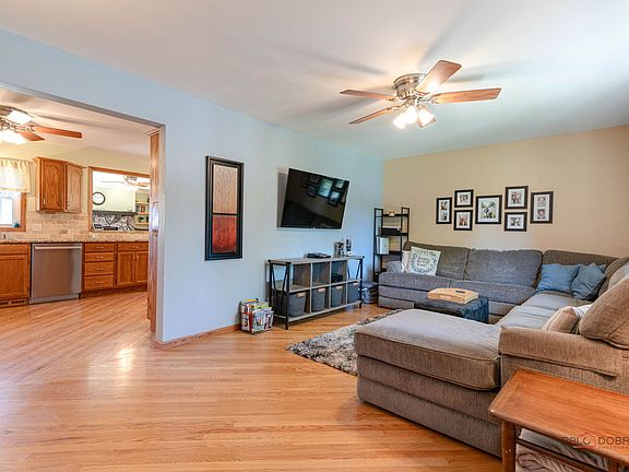 2nd image of 3507 Greenleaf Ave