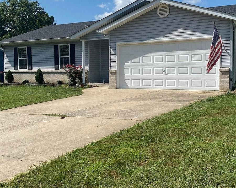 2nd image of 2213 Columbus Cir