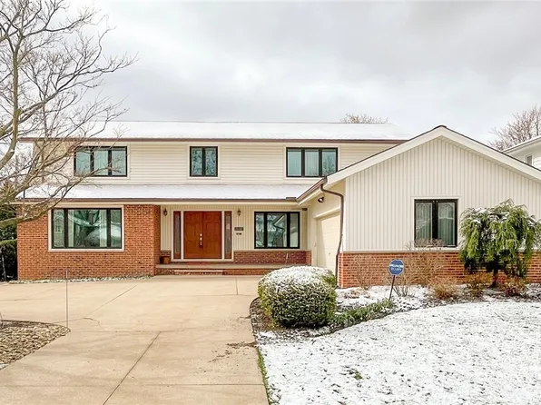 25102 Wimbledon Rd, Beachwood, OH 44122