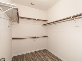 699 Fallow Ln, Alvin, TX 77511