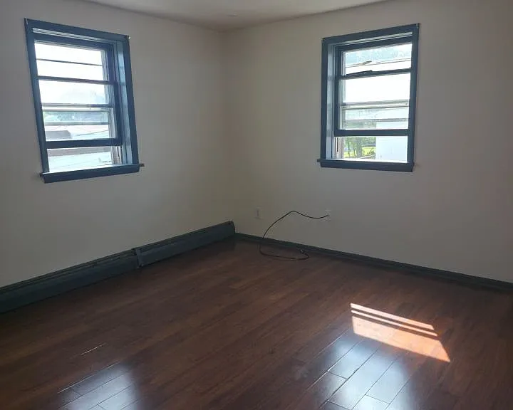 134 Nicholson St #2 — Photo 3