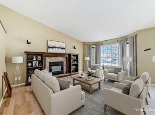 50 S Green Meadow Dr, Strathmore, AB T1P 1L2