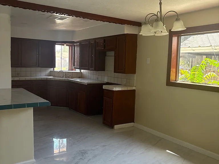 10024 Greenacres Dr #A — Photo 4