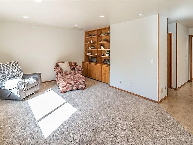 9240 215th Ave NE — Photo 14
