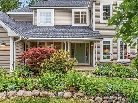 3rd image of 7808 Ashton Woods Dr