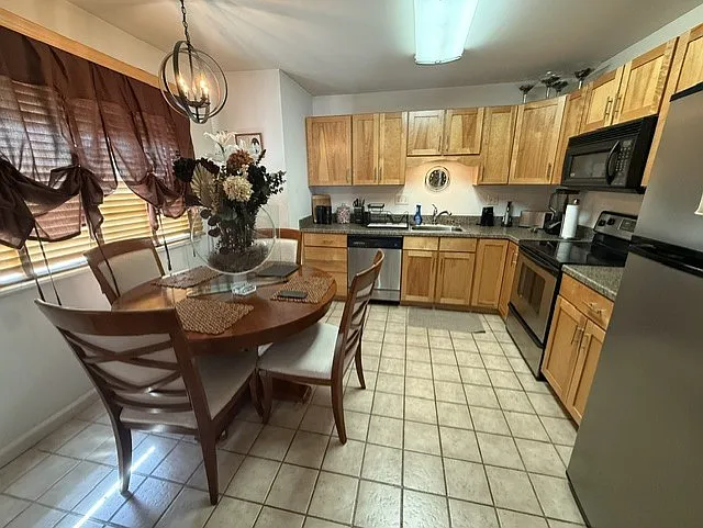 510 E Main St #116 — Photo 4