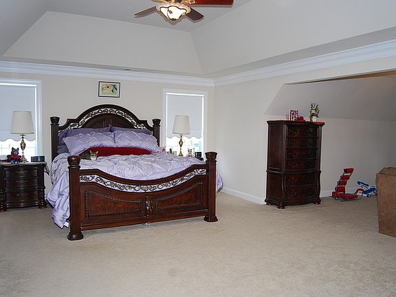 5th image of 5023 Quell Ct
