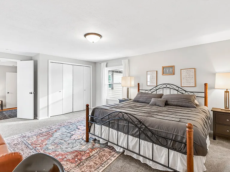422 Jefferson Ave S — Photo 12
