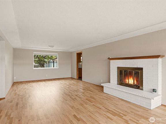2nd image of 1633 S Geiger