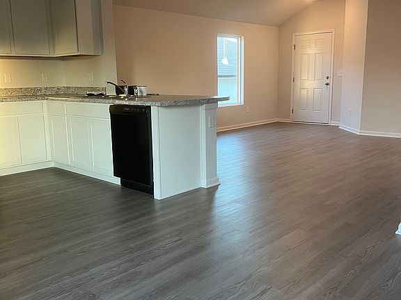 2nd image of 2113 Brook Ridge Cir