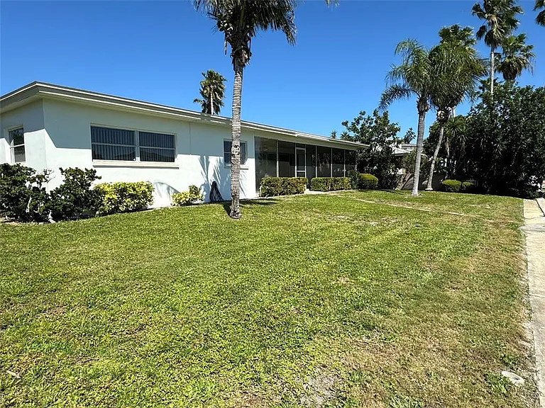 228 Howard Dr — Photo 11
