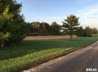 16 Pine Vw, Macomb, IL 61455