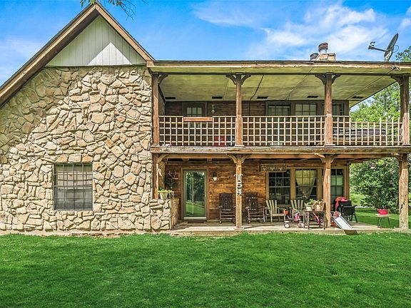 3rd image of 154 Pin Oak Dr